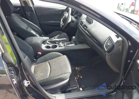 2016 Mazda Mazda3 I Sport из США, поврежденный, VIN JM1BM1U70G1327982